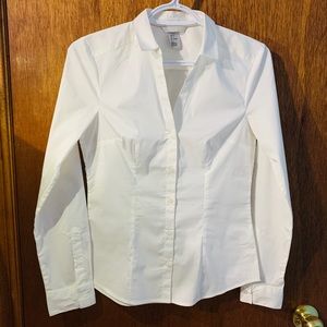 H&M women’s white button down dress shirt